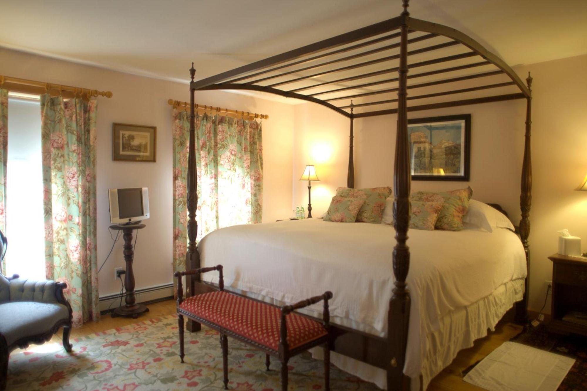 Highland Lake Inn Andover Εξωτερικό φωτογραφία